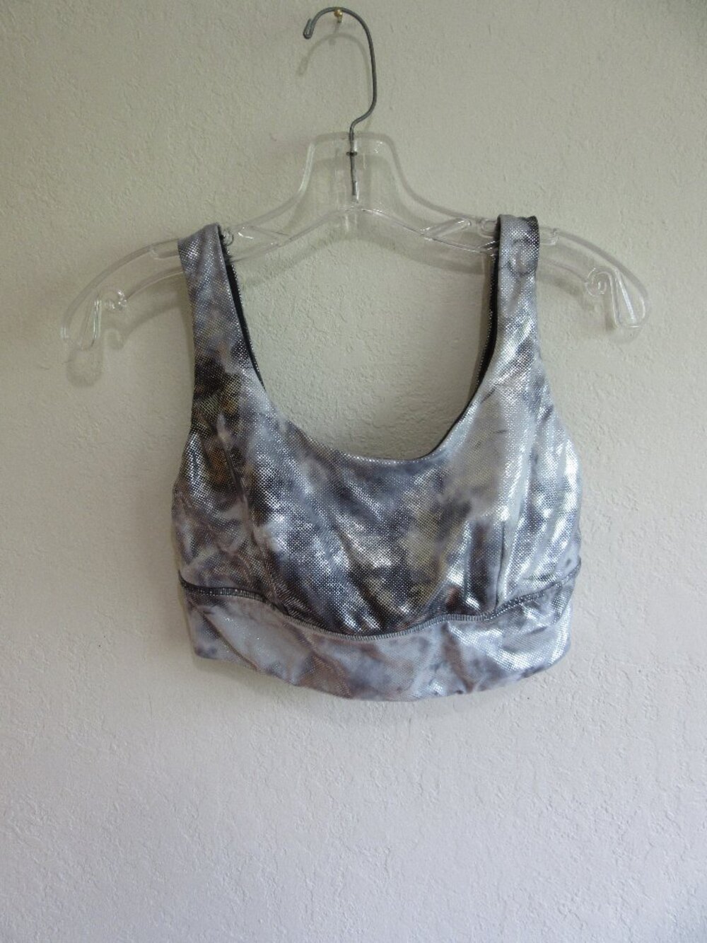 LULULEMON Silver Metallic 8 Sports Bra